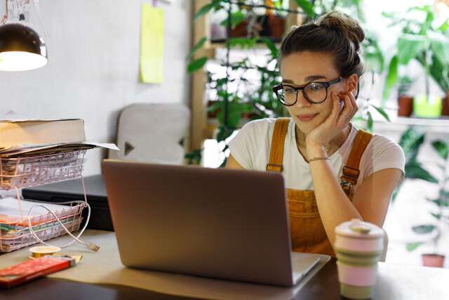 5 Quick and Easy Hairstyles For Those Official Virtual Meetings